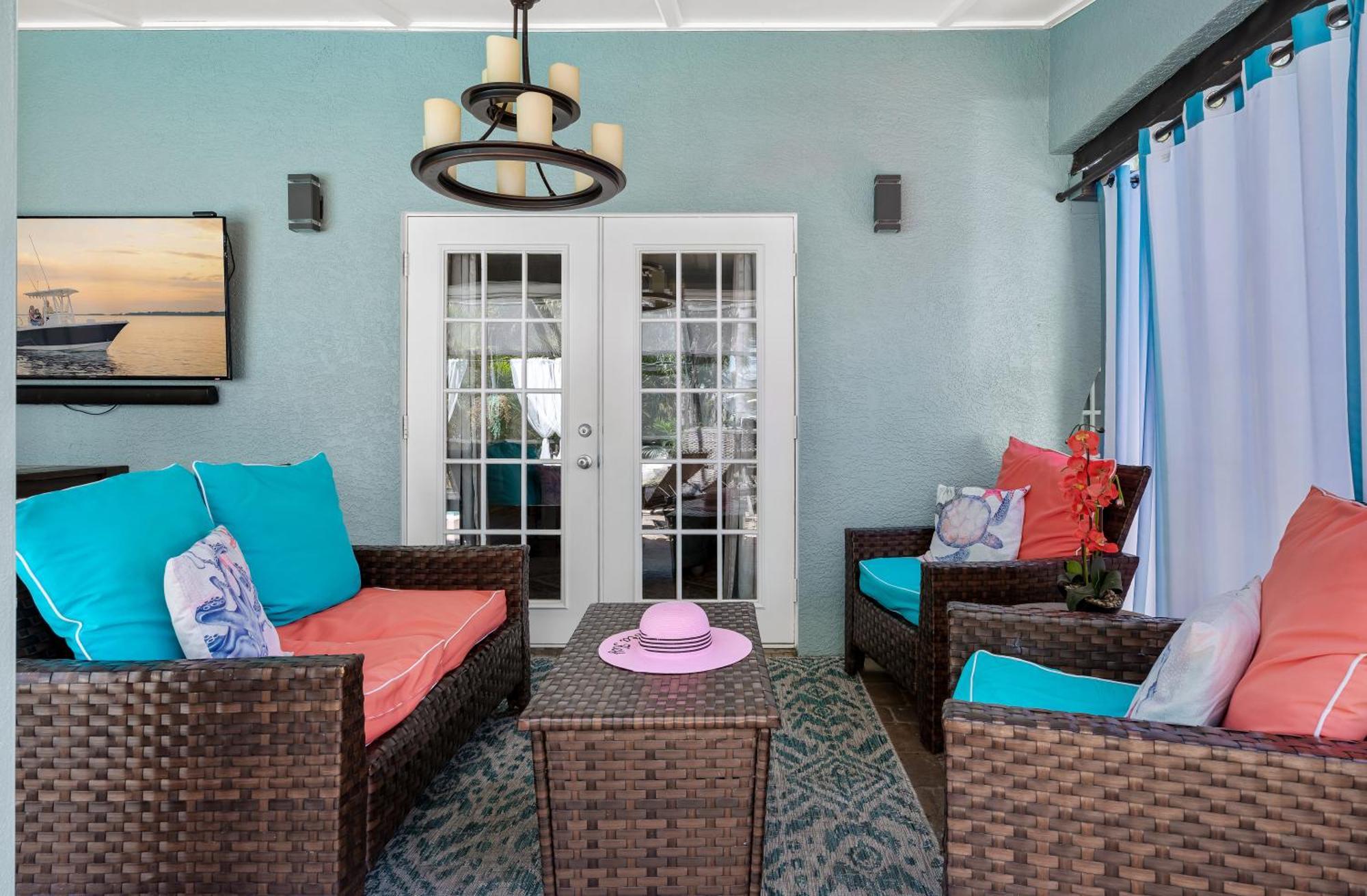 Luxury Zen Den With Heated Pool Just Off Siesta Key Lejlighed Sarasota Eksteriør billede